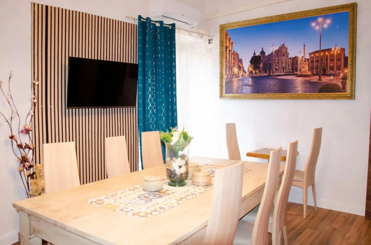 Al Borgo Apartment Катания Италия